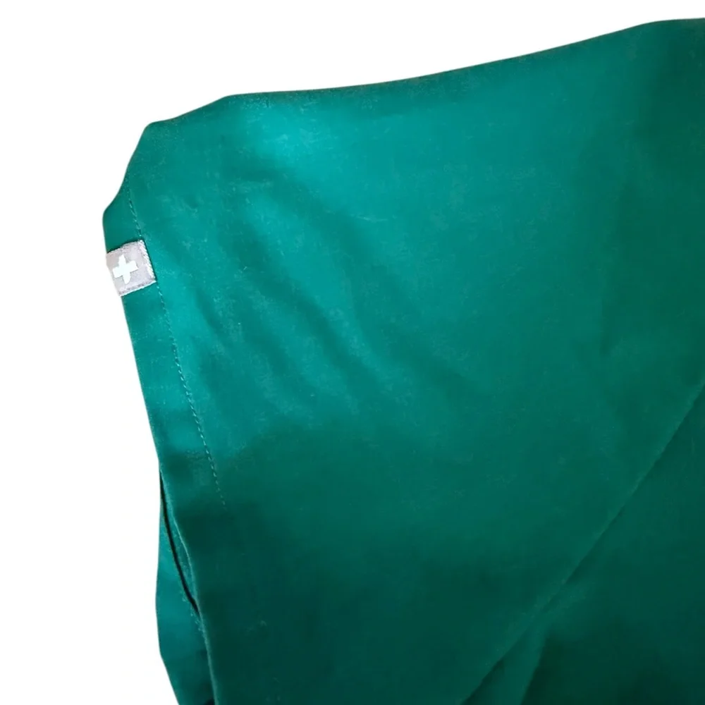 Figs Technical Collection Green Nurse Scrub Top Size Medium